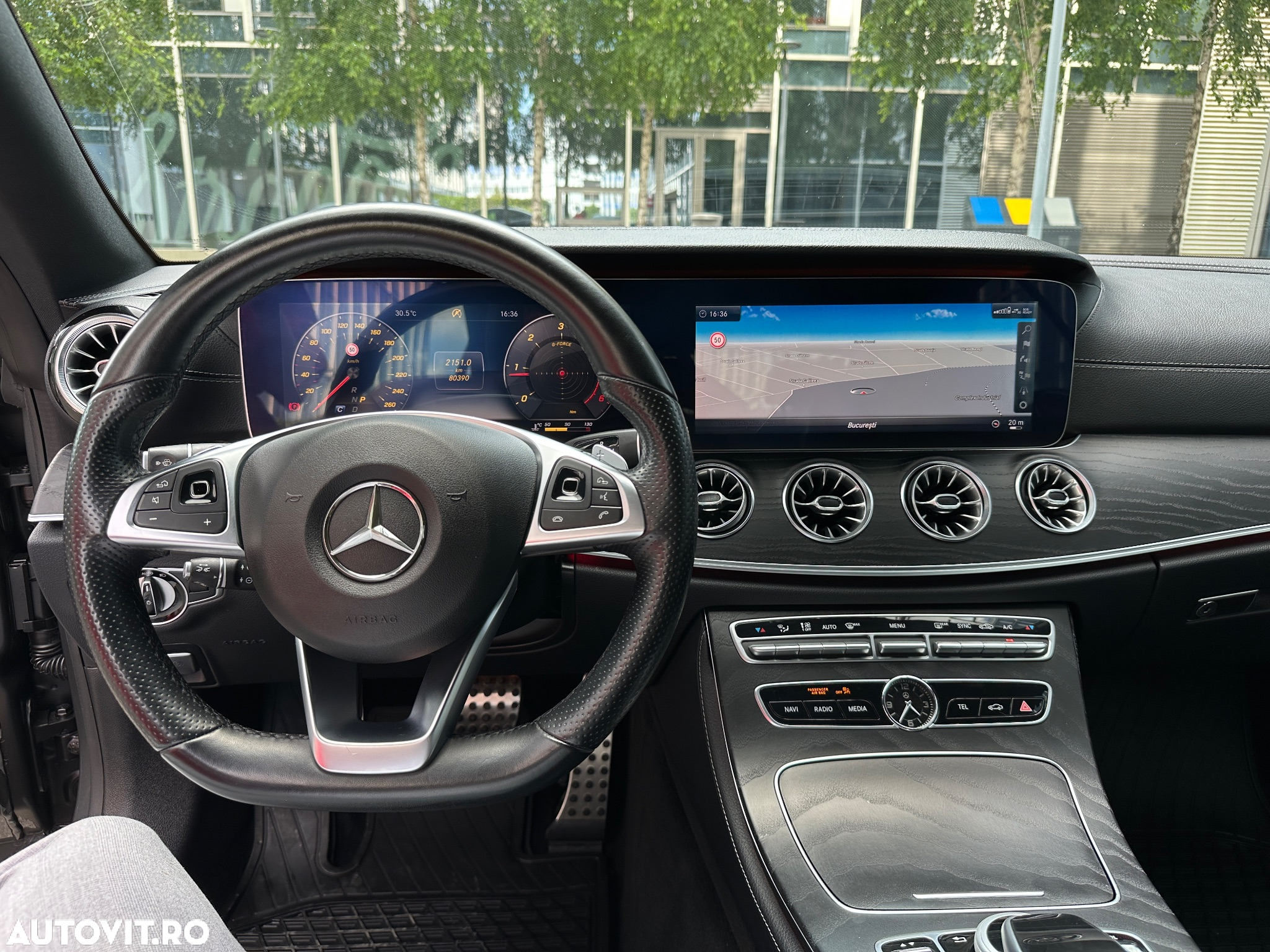 Mercedes-Benz E 220 d 4MATIC Coupe Aut. - 12