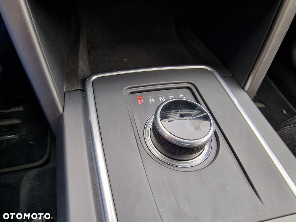 Land Rover Discovery Sport 2.0 D180 R-Dynamic HSE - 25