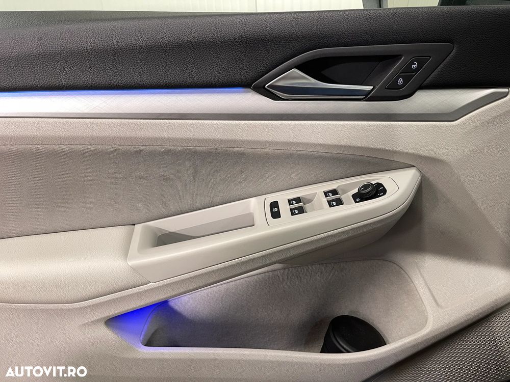 Volkswagen Golf 1.5 eTSI ACT DSG MHEV Life - 25