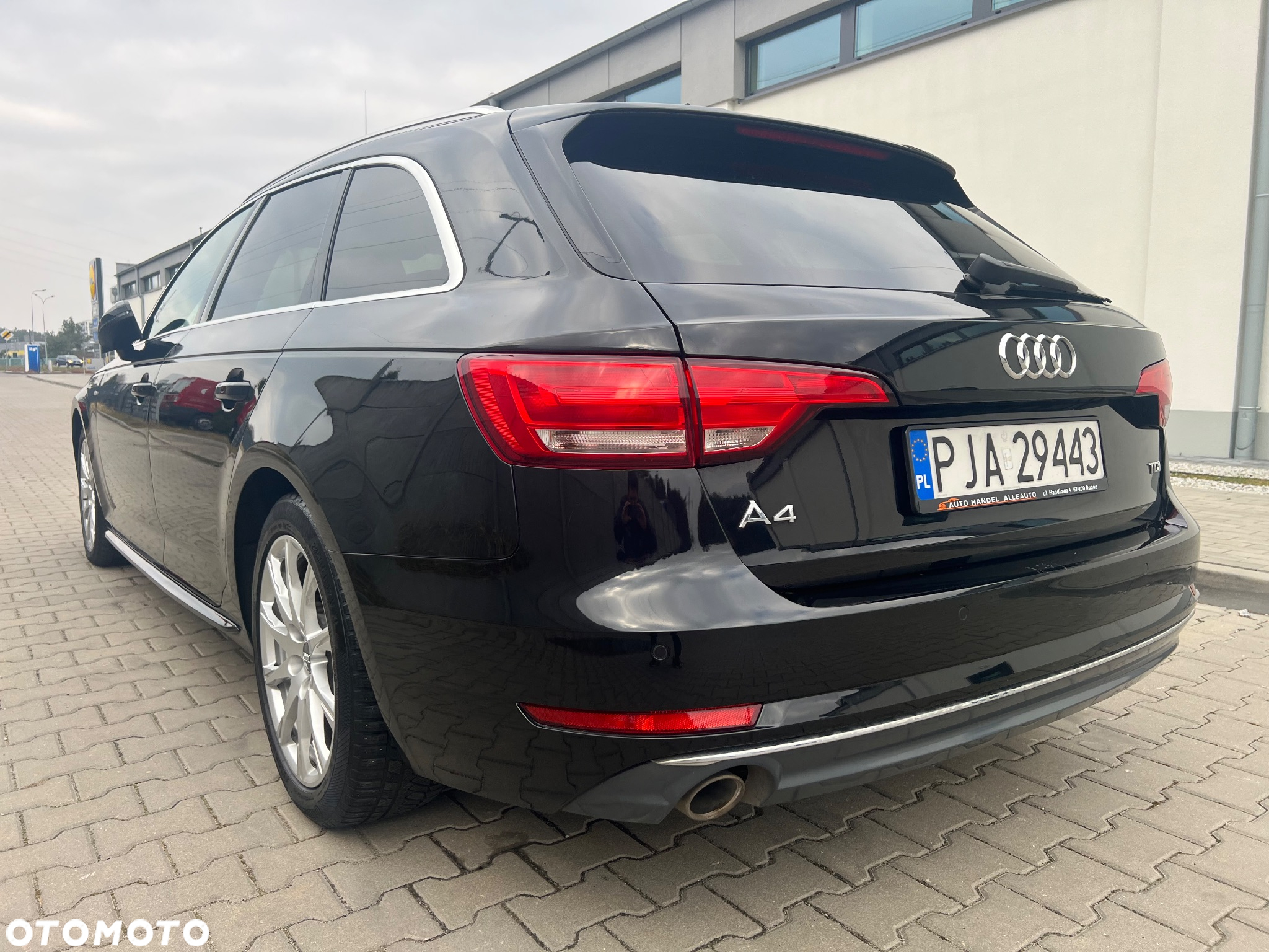 Audi A4 Avant 2.0 TDI S tronic - 8