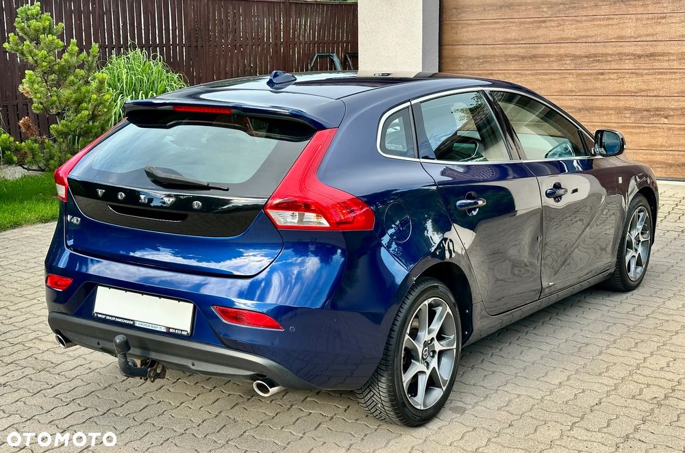 Volvo V40 D4 Drive-E Ocean Race - 7