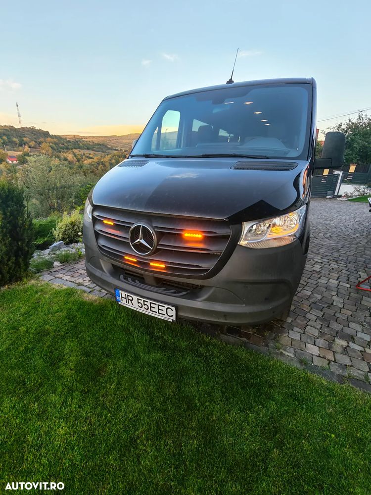 Mercedes-Benz Sprinter - 2