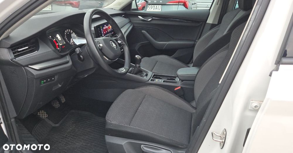 Skoda Octavia 1.5 TSI ACT Ambition - 9