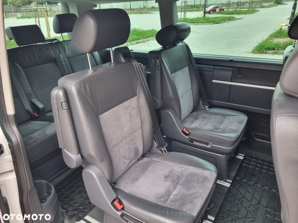 Volkswagen Multivan - 16