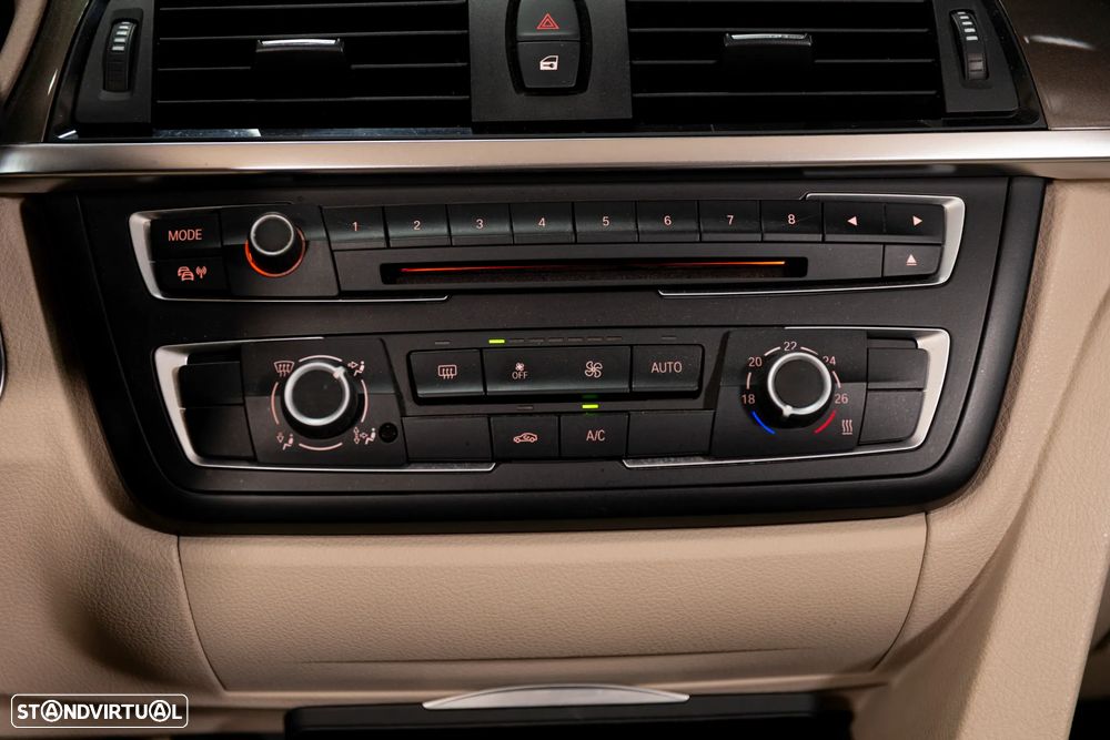 BMW 320 d xDrive Line Modern - 10