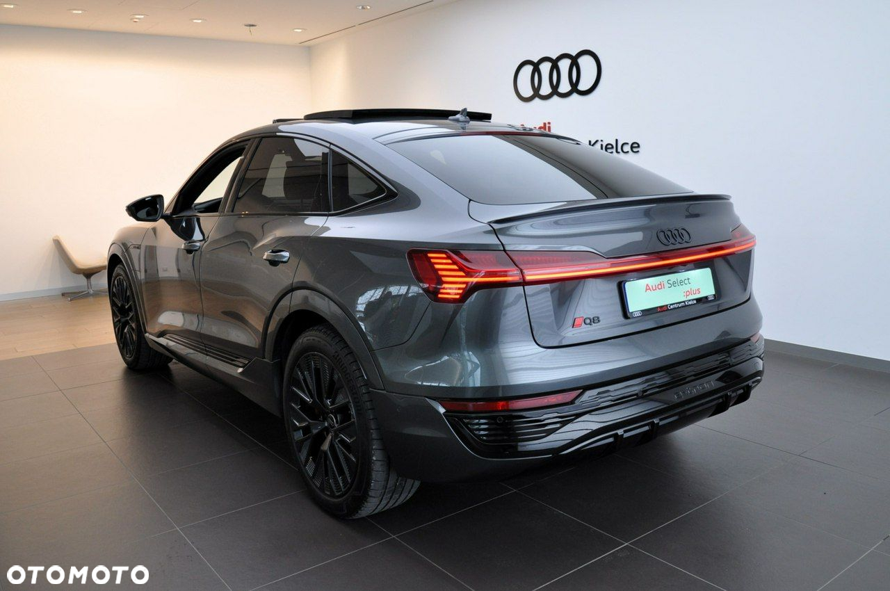 Audi Q8 - 2
