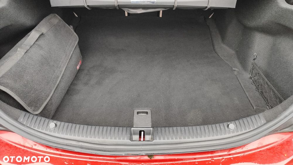 Mercedes-Benz Klasa C 300 4MATIC 9G-TRONIC - 29