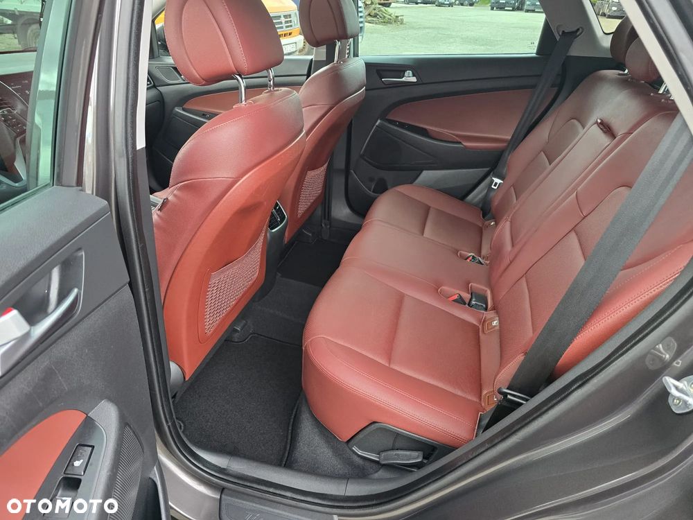 Hyundai Tucson 1.6 T-GDI Comfort 4WD - 27