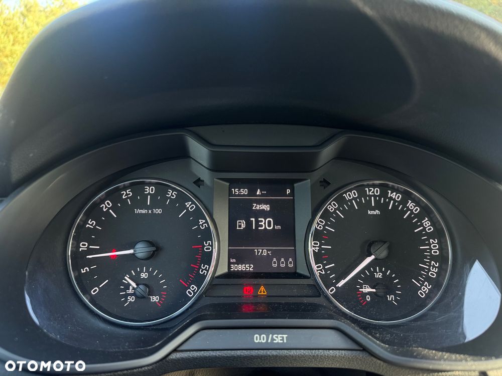 Skoda Octavia 1.6 TDI Ambition DSG - 12