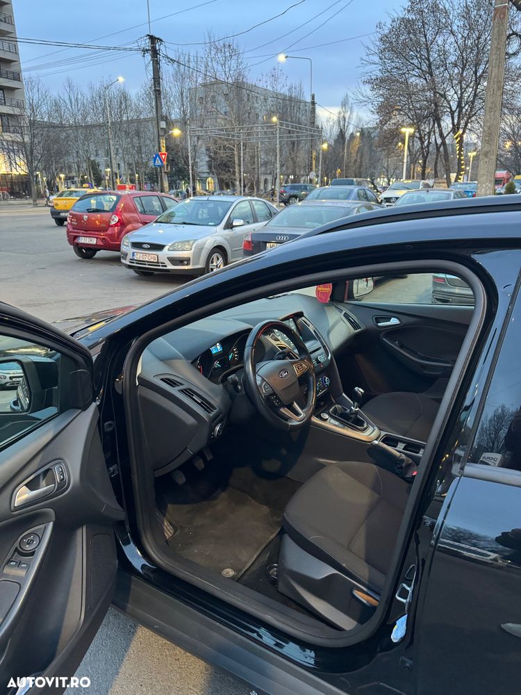 Ford Focus - 14