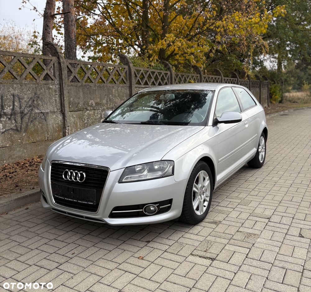 Audi A3 2011 photo 2