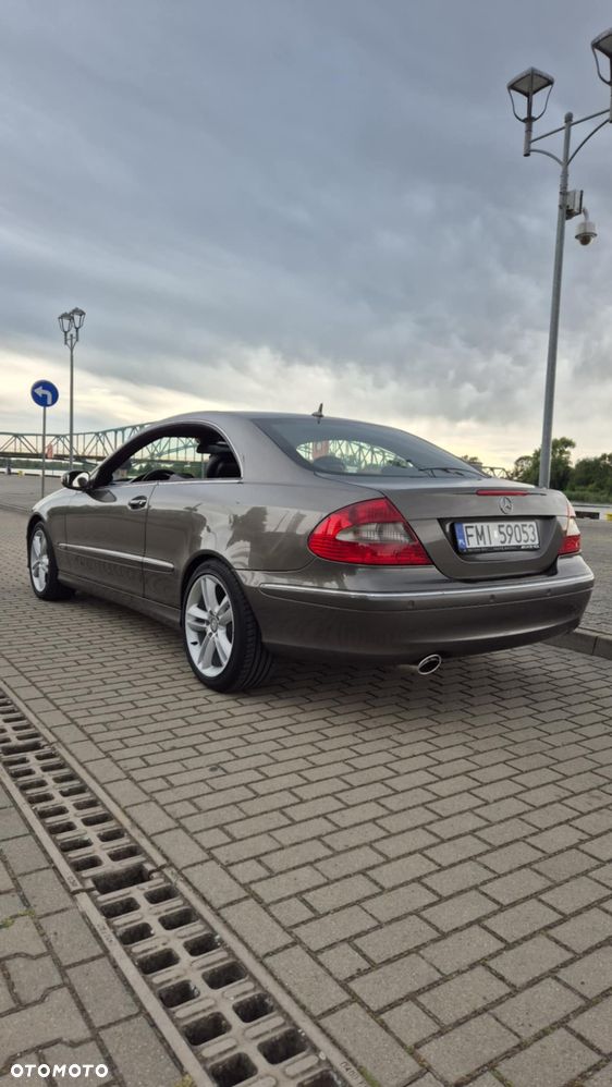 Mercedes-Benz CLK - 6