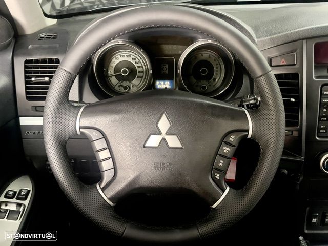 Mitsubishi Pajero 3.2 DI-D Instyle CA FPF - 19