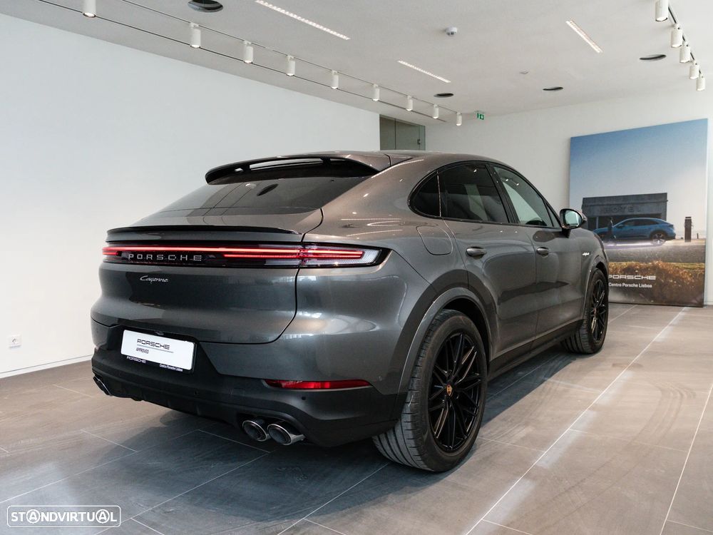 Porsche Cayenne Coupé E-Hybrid - 4