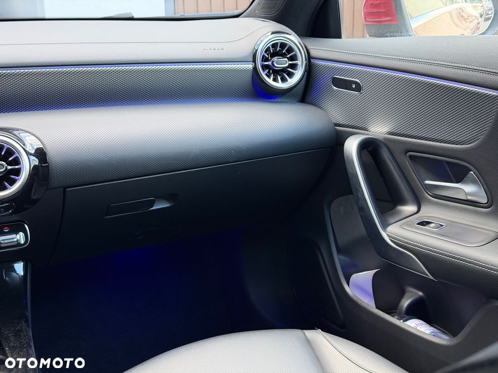 Mercedes-Benz CLA 200 d Progressive 8G-DCT - 7