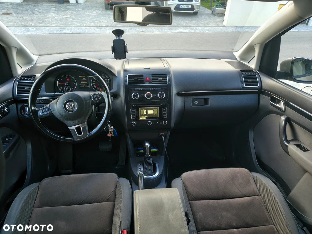 Volkswagen Touran 2.0 TDI DPF Cross DSG - 13