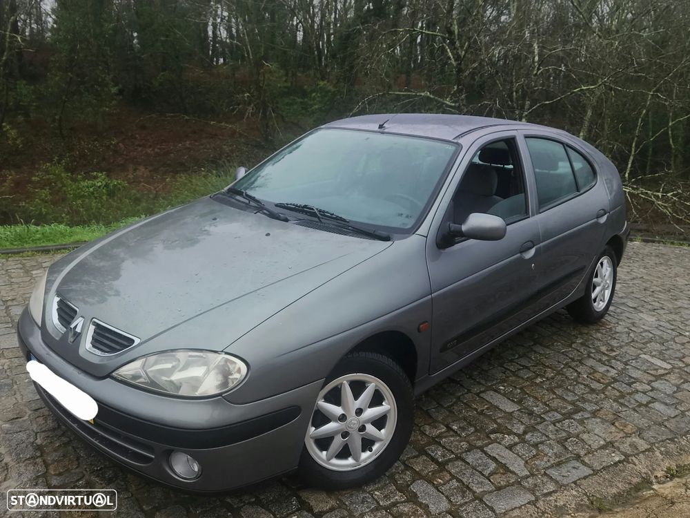 Renault Mégane 1.4 16V RXE AC - 1
