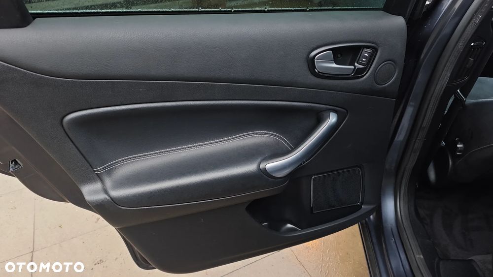 Ford Mondeo 2.0 FF Titanium - 10