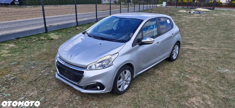 Peugeot 208 PureTech 82 Start & Stop Allure - 6