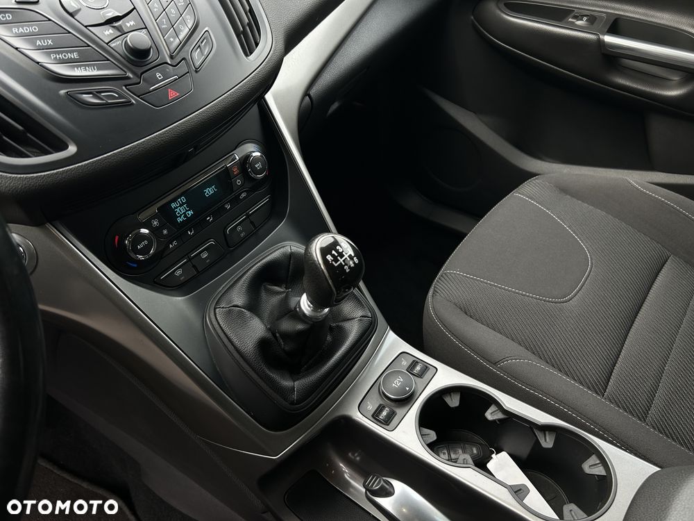 Ford Kuga 1.6 EcoBoost 2x4 SYNC - 18
