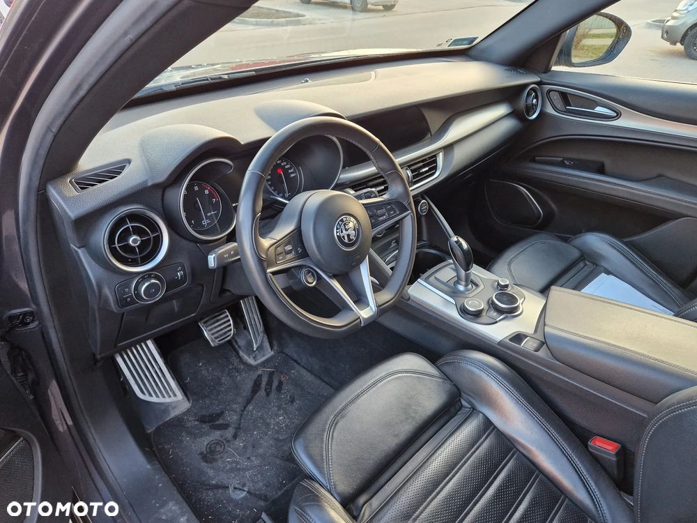 Alfa Romeo Stelvio 2.0 Turbo Executive Q4 - 6