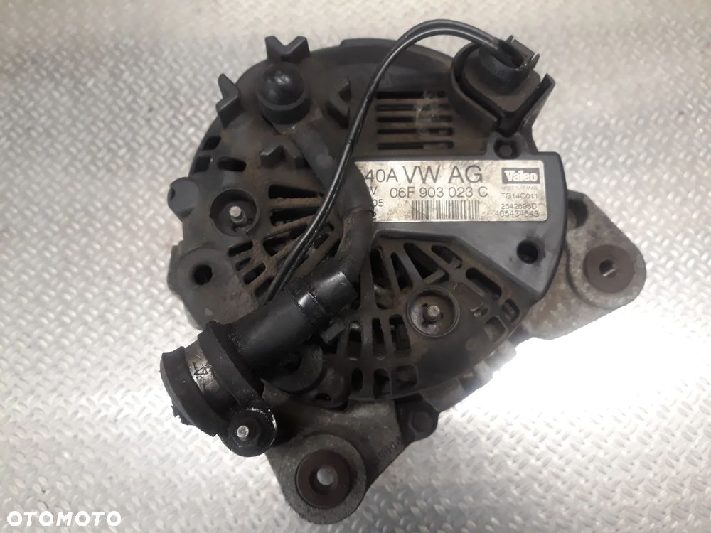 ALTERNATOR SKODA OCTAVIA II 2,0 TDI VALEO 140A  06F903023C - 3