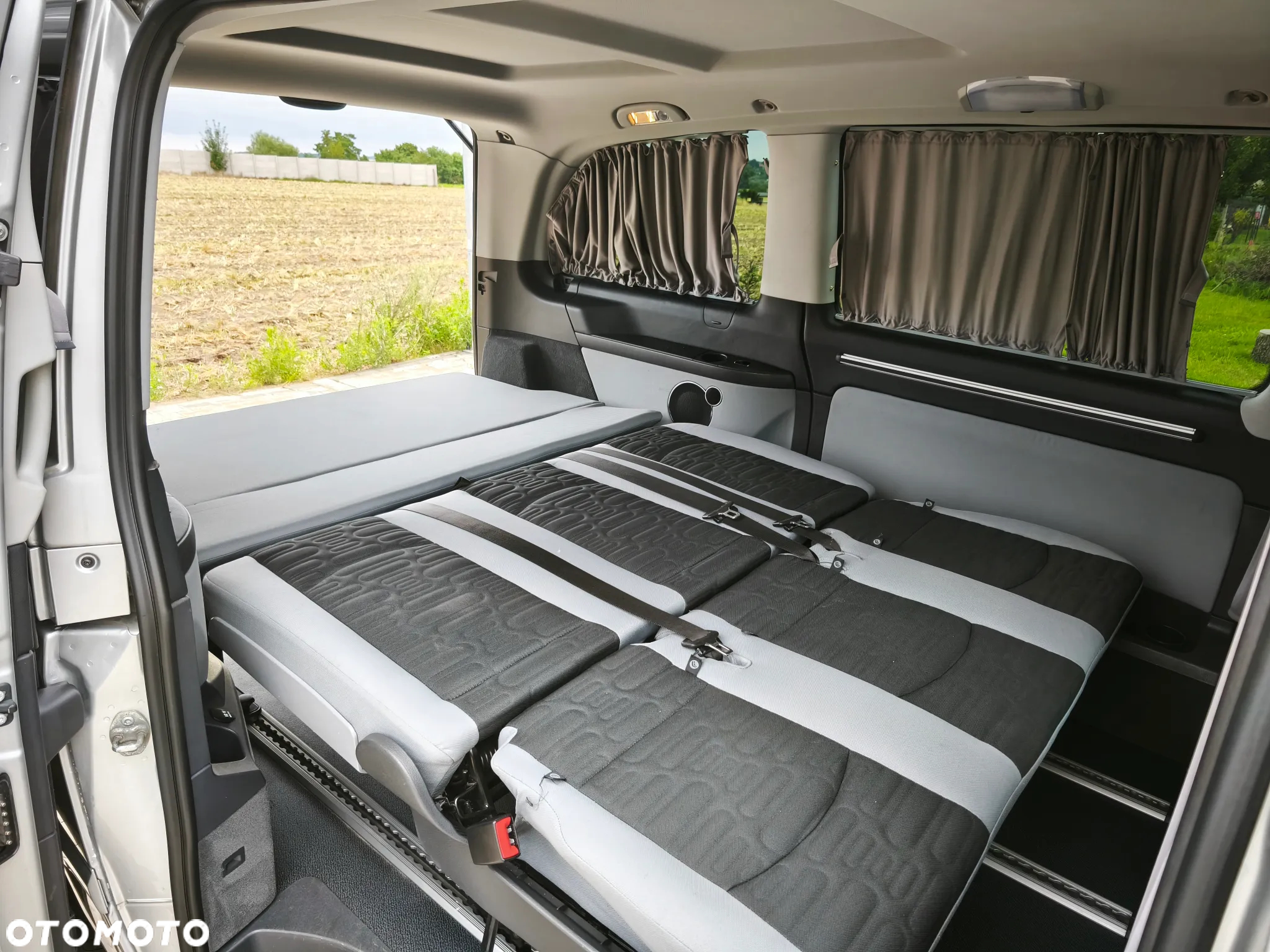 Mercedes-Benz Viano - 11