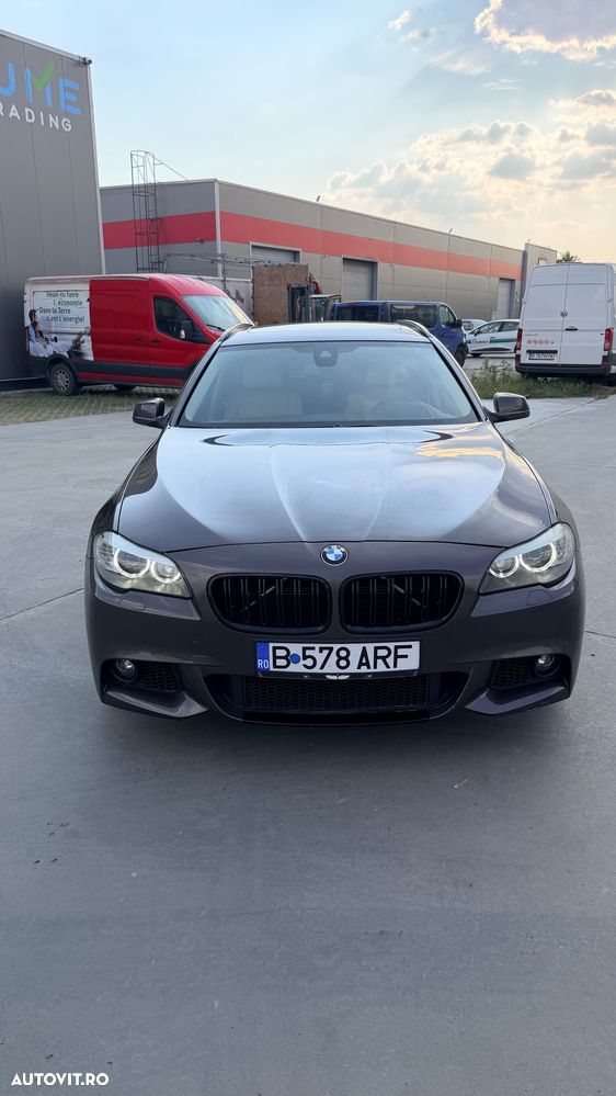 BMW Seria 5 520d - 25