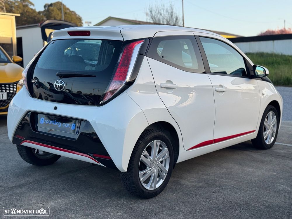 Toyota Aygo 1.0 X-Play Plus+X-Touch - 3