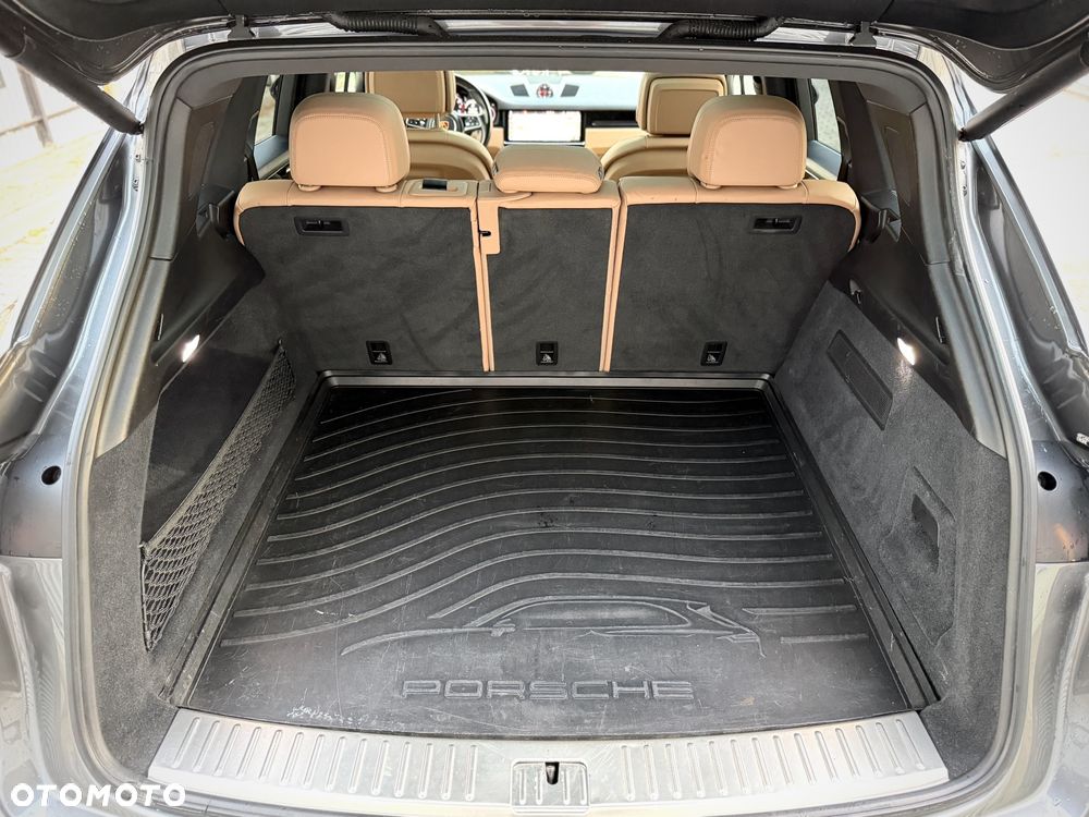 Porsche Cayenne Platinum Edition - 20