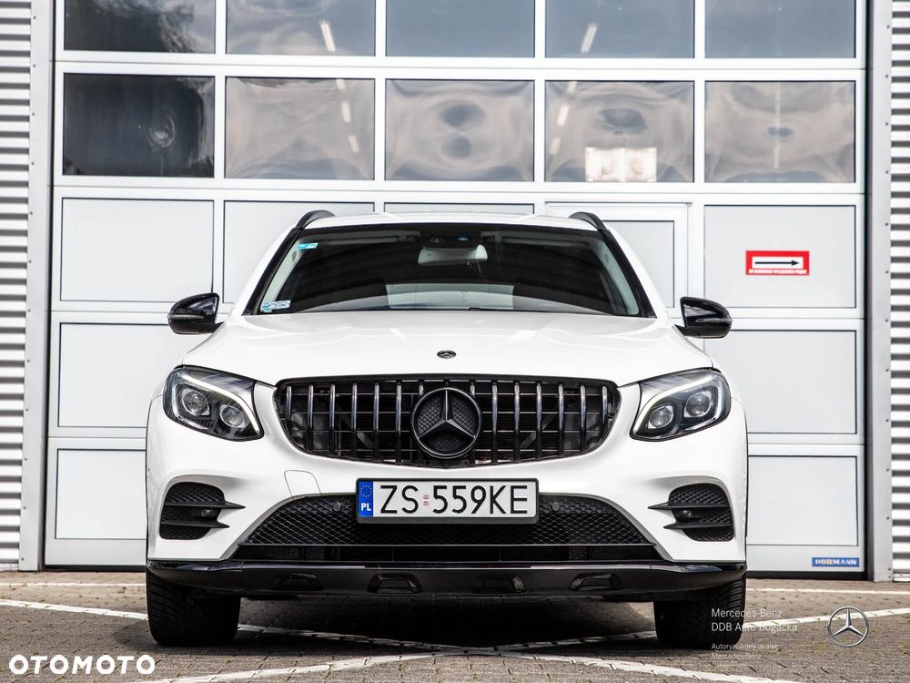 Mercedes-Benz GLC - 11