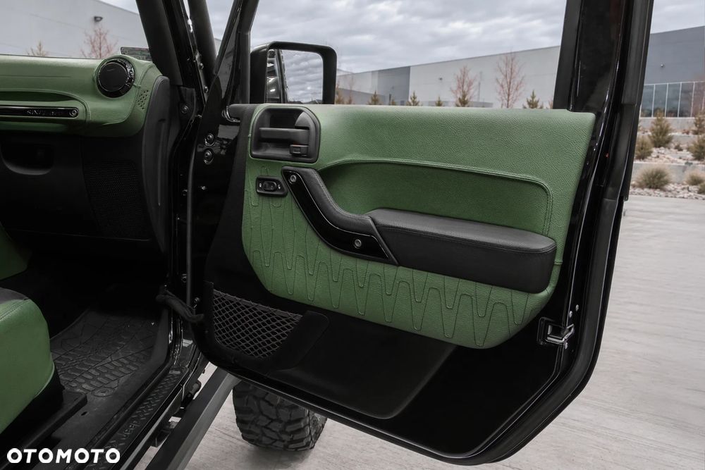 Jeep Wrangler - 18