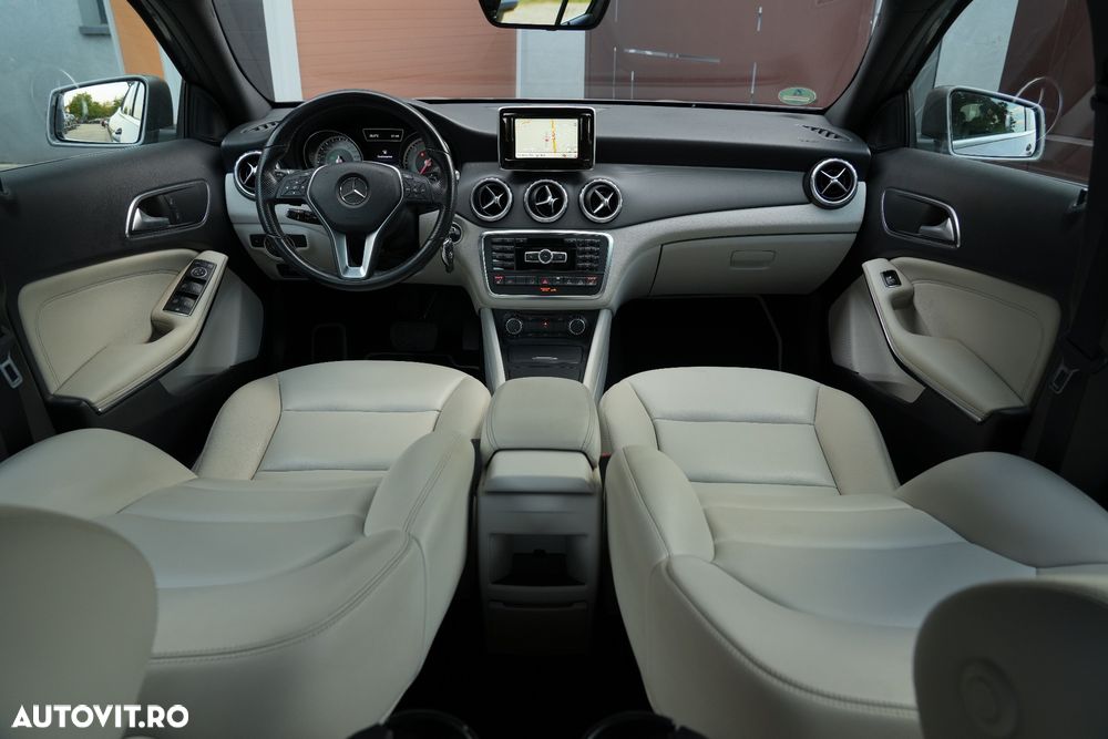 Mercedes-Benz GLA 220 d 4MATIC 7G-DCT - 5