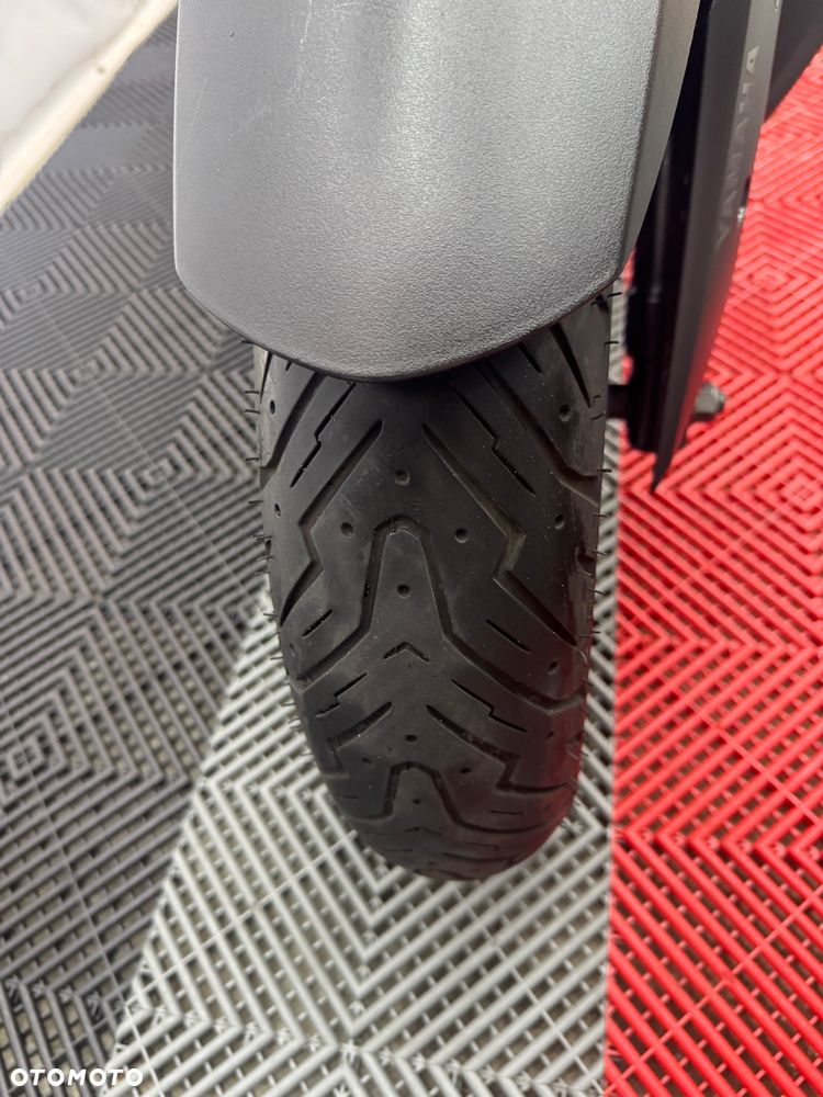 Yamaha X-max - 11