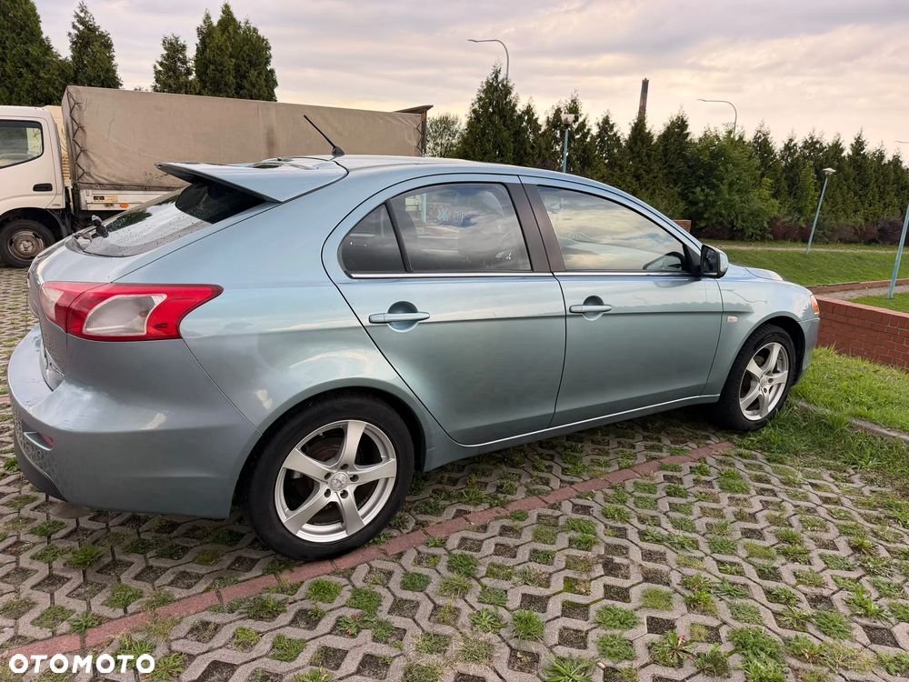 Mitsubishi Lancer 1.5 - 3