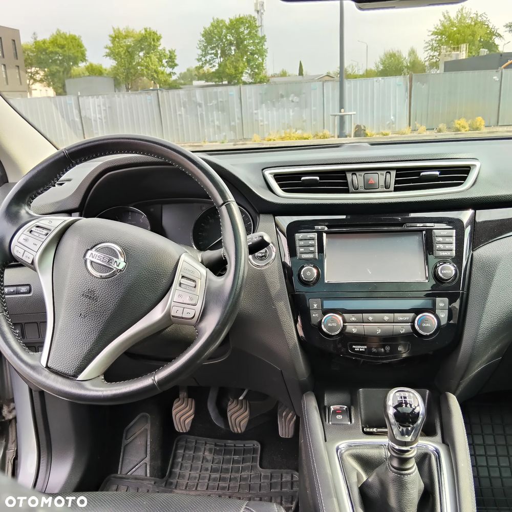 Nissan Qashqai 1.2 DIG-T Tekna EU6 - 13