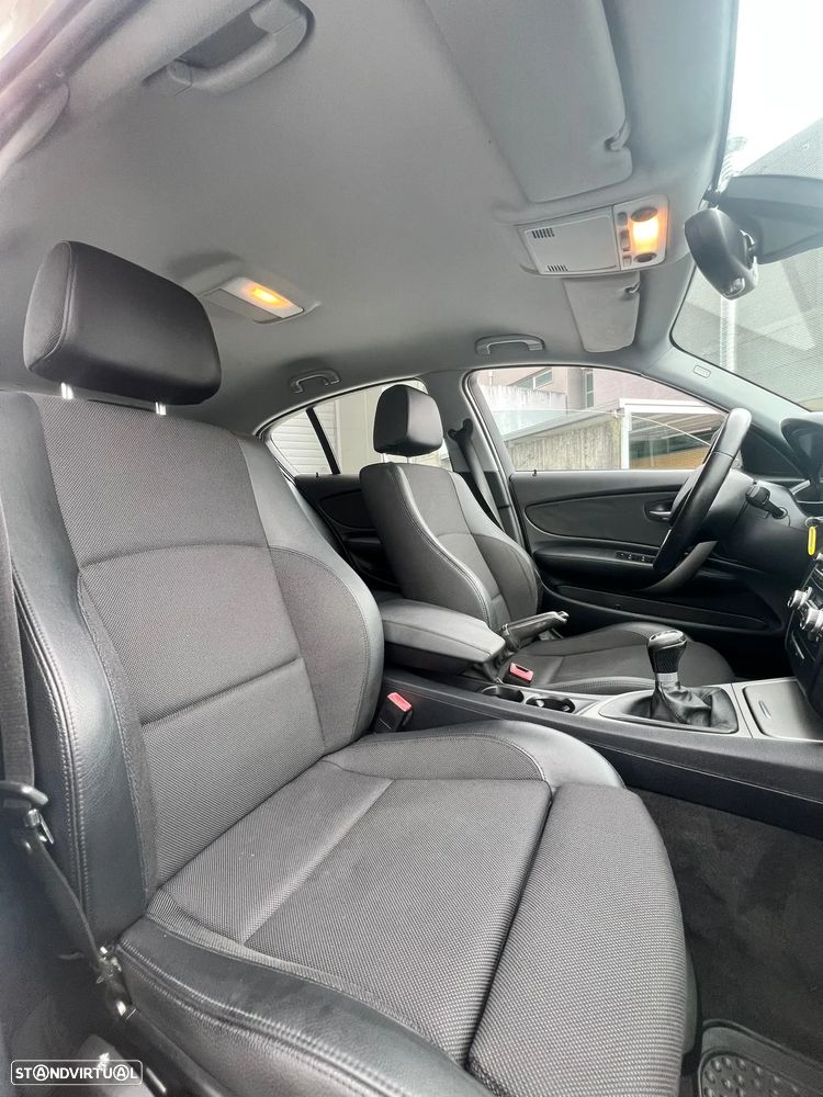 BMW 116 d Pack M - 13