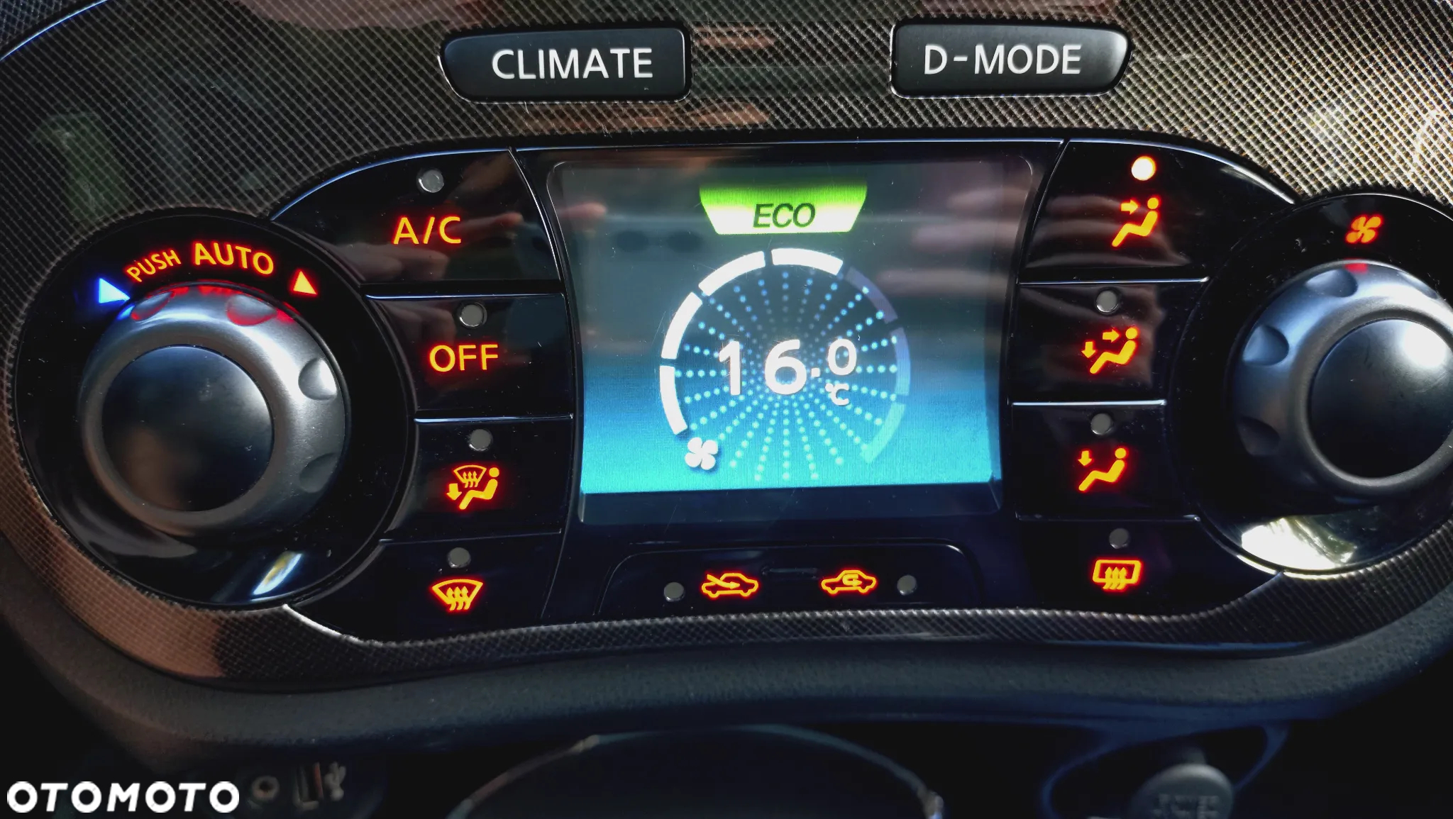 Nissan Juke 1.6 DIG-T Nismo RS - 31