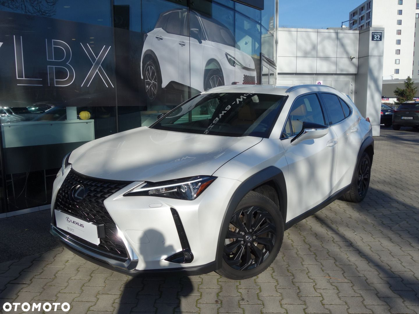 Lexus UX - 4