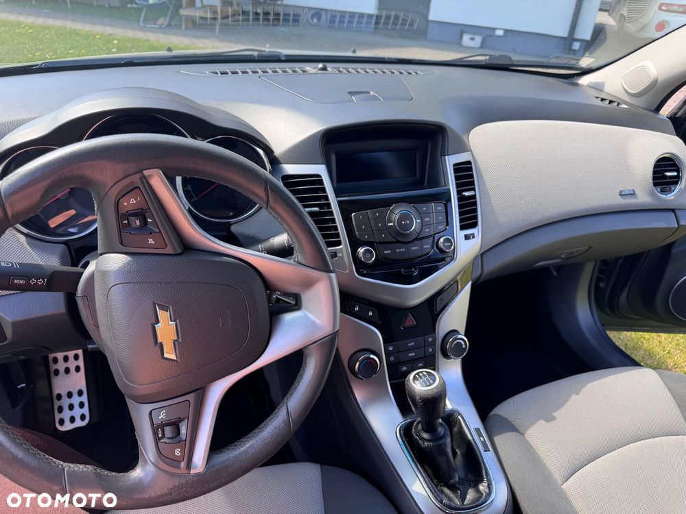 Chevrolet Cruze 2.0 LT - 13