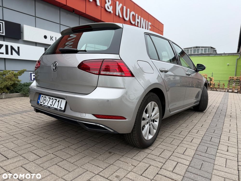 Volkswagen Golf 1.0 TSI BMT Trendline - 4