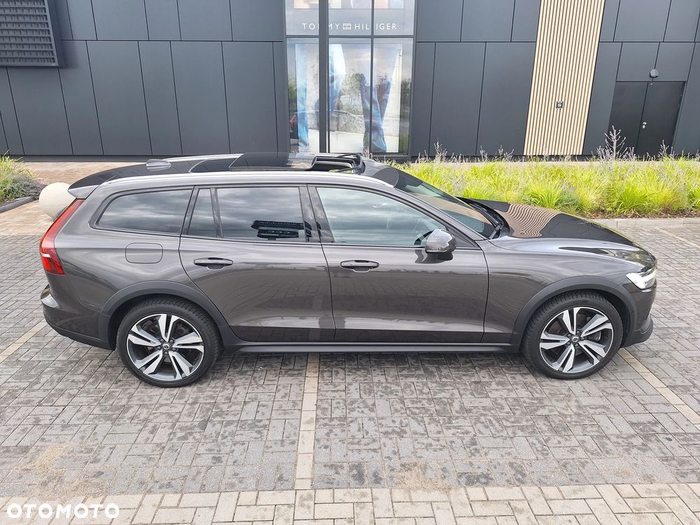 Volvo V60 Cross Country Ultimate B5 B AWD - 7