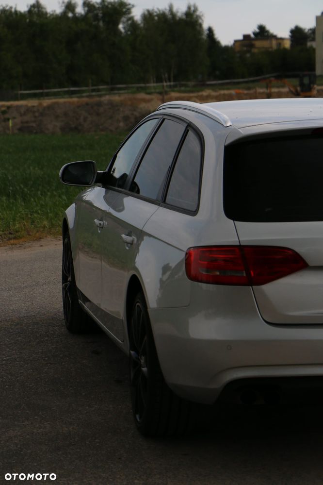 Audi A4 Avant 2.0 TDI - 8