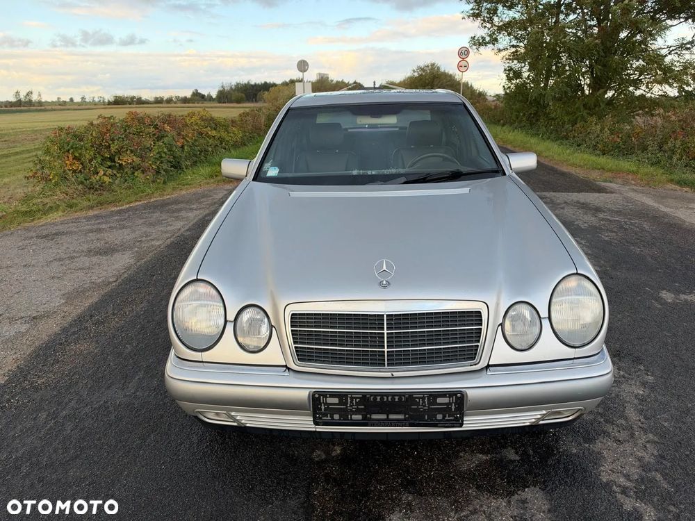 Mercedes-Benz Klasa E - 5