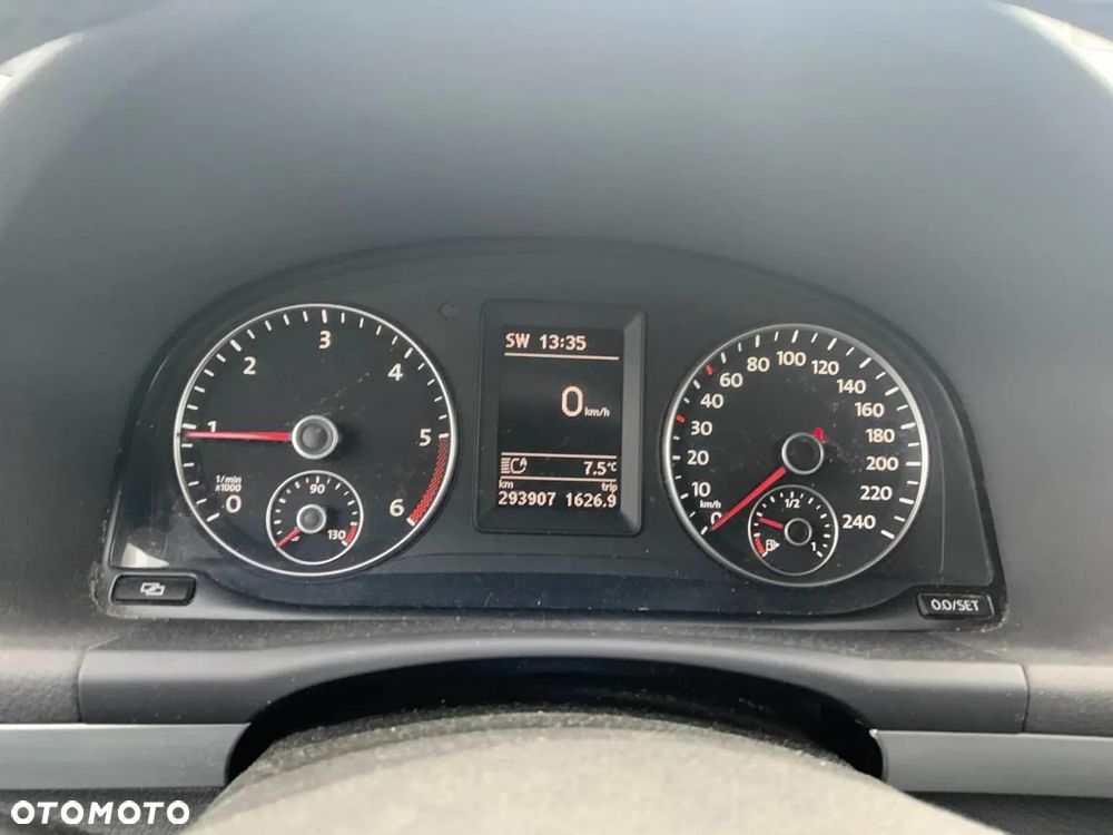 Volkswagen Touran 2.0 TDI DPF STYLE - 20