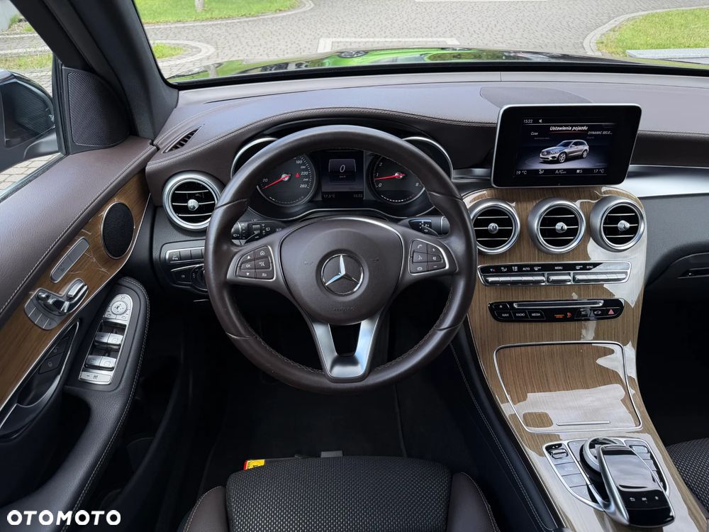 Mercedes-Benz GLC - 24