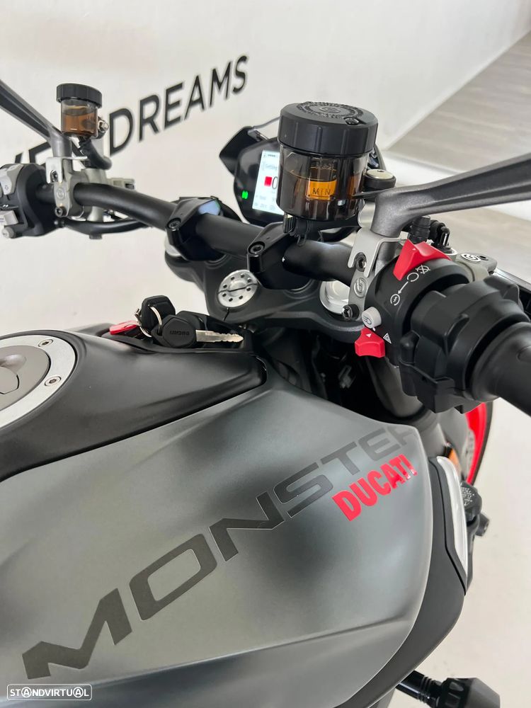 Ducati Monster 937 - 7