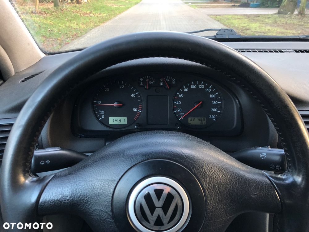 Volkswagen Passat Variant 1.9 TDI - 14