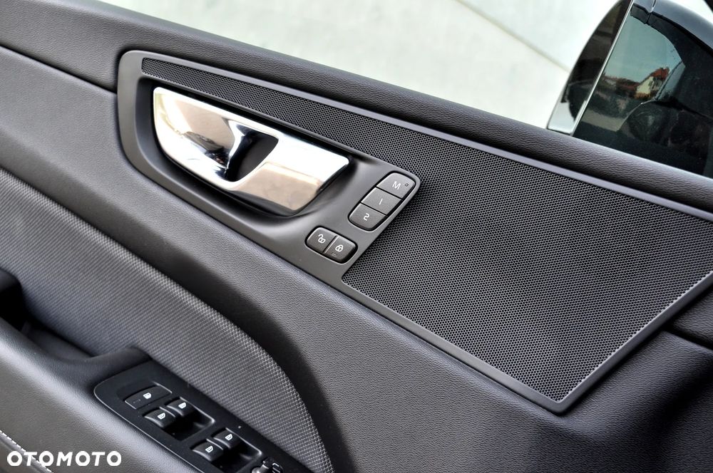 Volvo XC 60 B5 D AWD Geartronic Inscription - 32