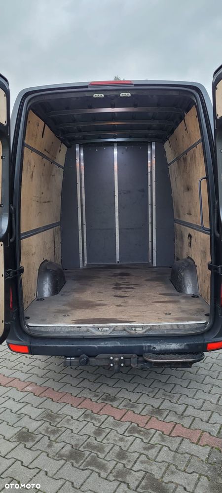 Mercedes-Benz Sprinter - 12